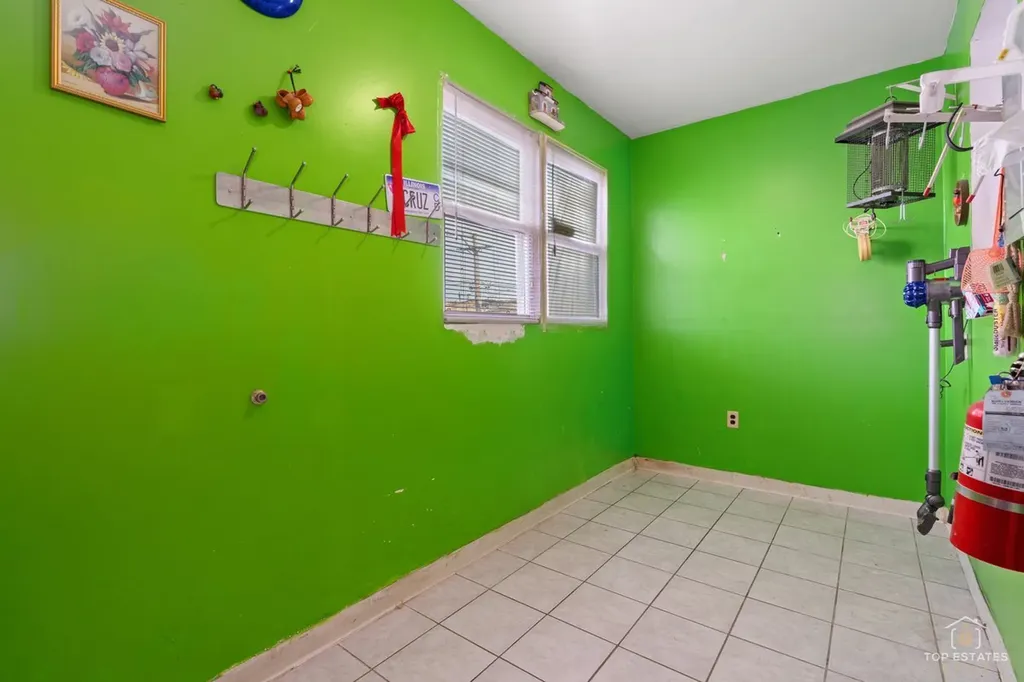 4019 North Bernard Street Chicago IL 60618