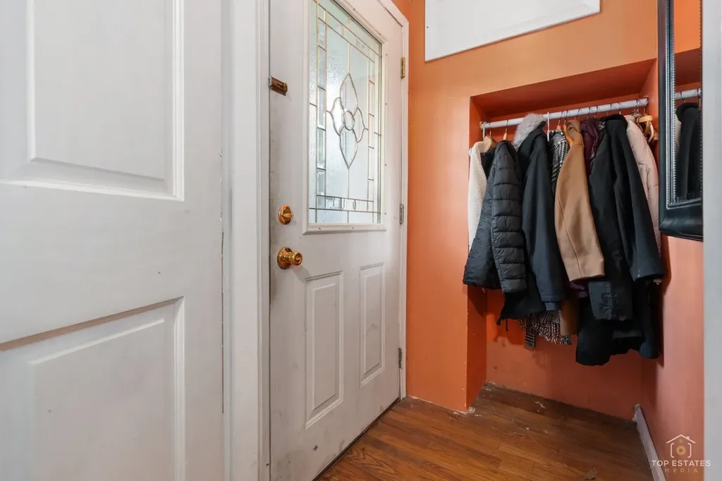 4019 North Bernard Street Chicago IL 60618
