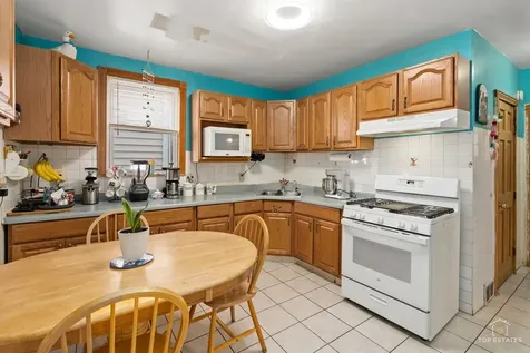 4019 North Bernard Street Chicago IL 60618