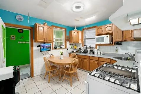 4019 North Bernard Street Chicago IL 60618