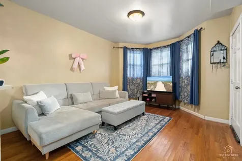4019 North Bernard Street Chicago IL 60618