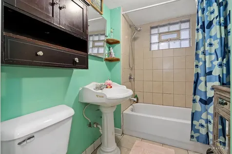 4019 North Bernard Street Chicago IL 60618