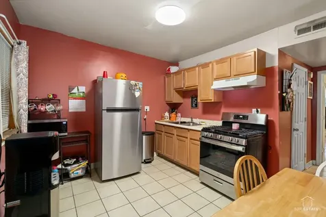 4019 North Bernard Street Chicago IL 60618