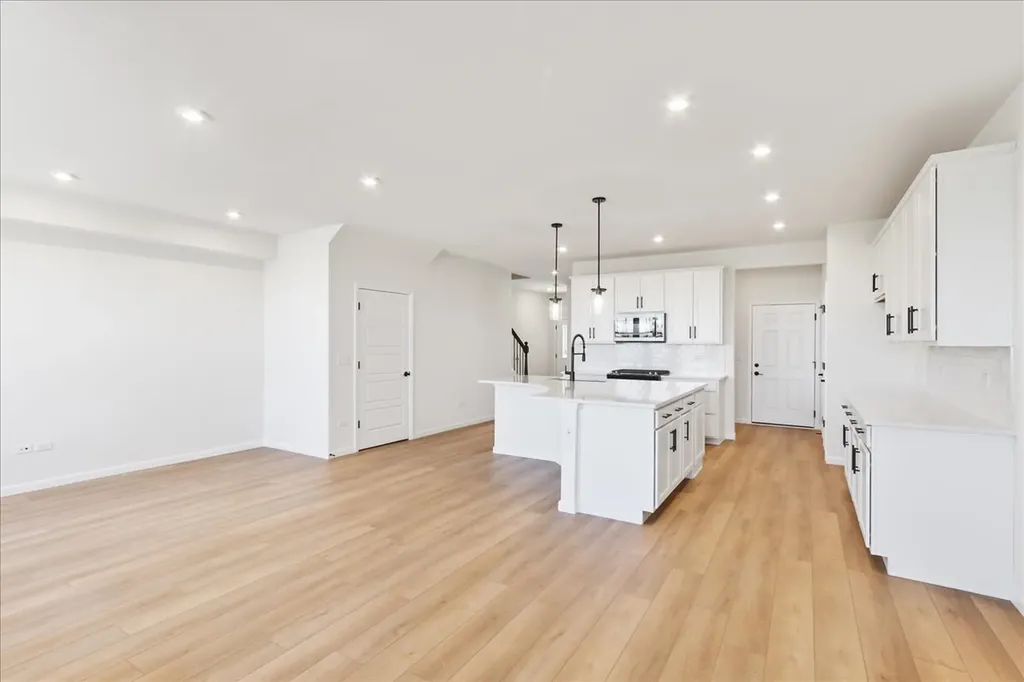 728 Switchgrass Way Bolingbrook IL 60490