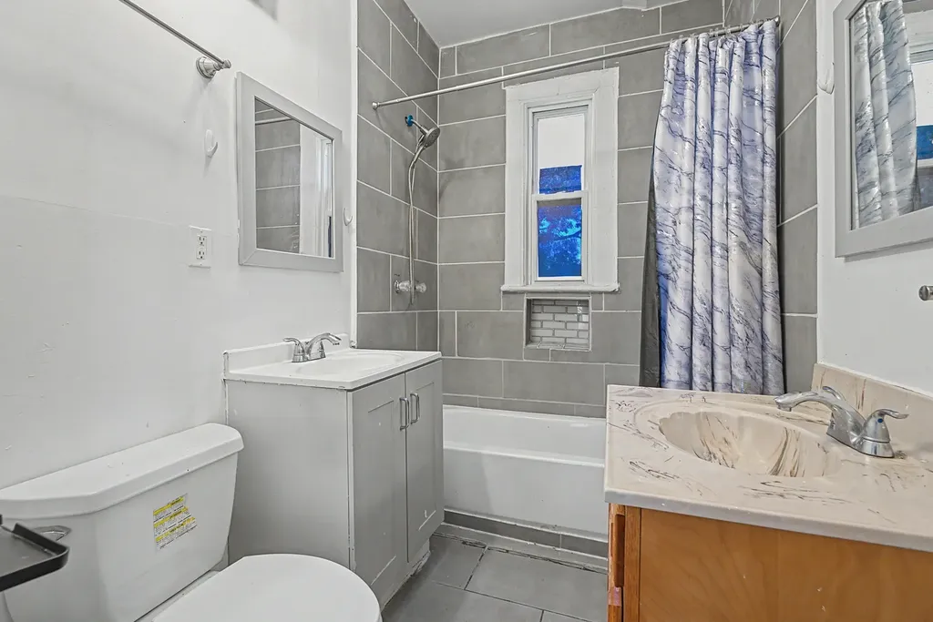 5237 South Princeton Avenue Chicago IL 60609