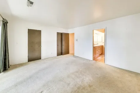 1828 Wildberry Drive Glenview IL 60025