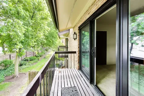 1828 Wildberry Drive Glenview IL 60025