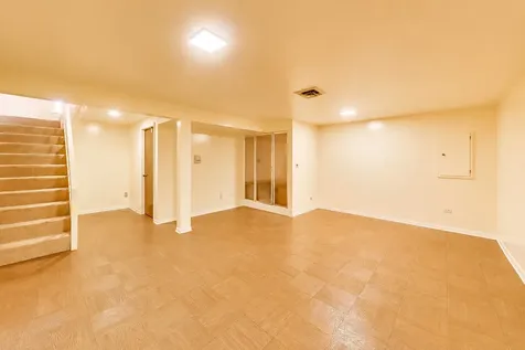1828 Wildberry Drive Glenview IL 60025