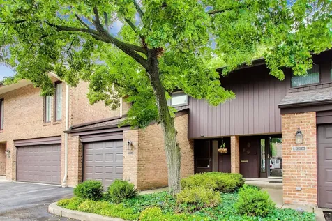 1828 Wildberry Drive Glenview IL 60025