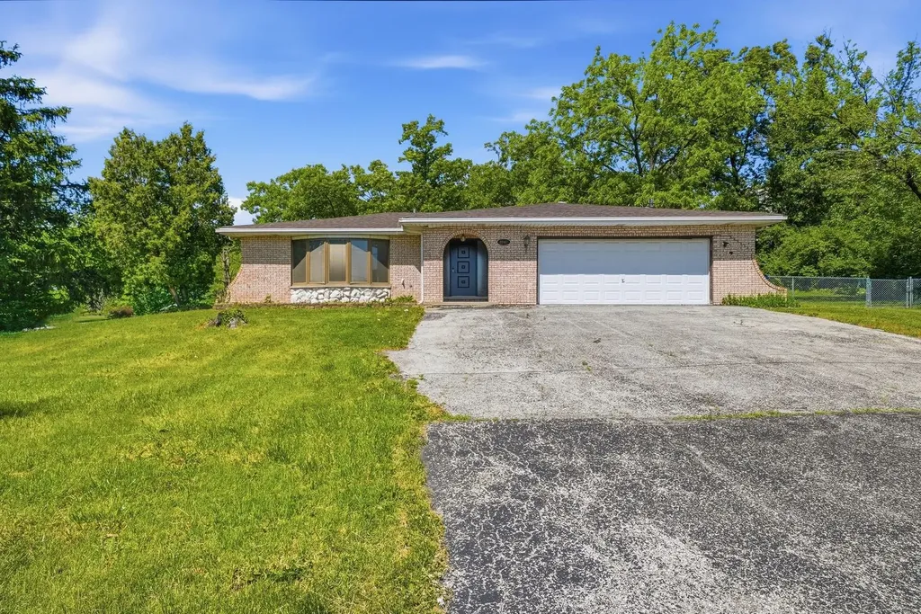 8800 West 104th Street Palos Hills IL 60465