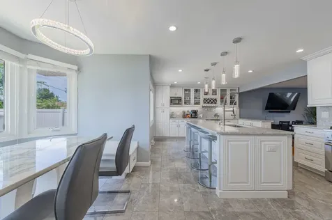 8736 South 80th Court Hickory Hills IL 60457