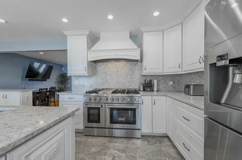 8736 South 80th Court Hickory Hills IL 60457