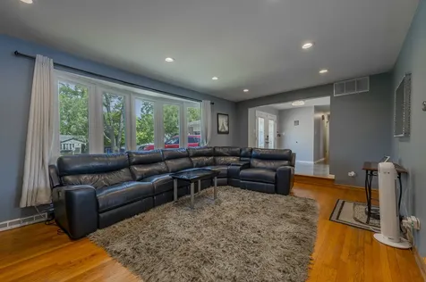 8736 South 80th Court Hickory Hills IL 60457