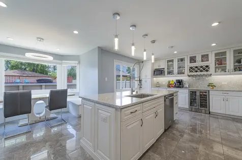 8736 South 80th Court Hickory Hills IL 60457