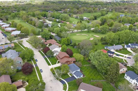 18 Jennifer Lane Dekalb IL 60115