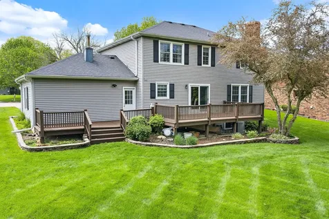 18 Jennifer Lane Dekalb IL 60115