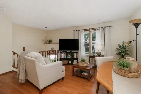 4 Moonstone Court Bloomington IL 61704