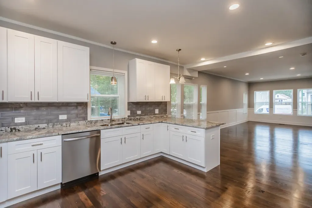 8419 South Morgan Street Chicago IL 60620