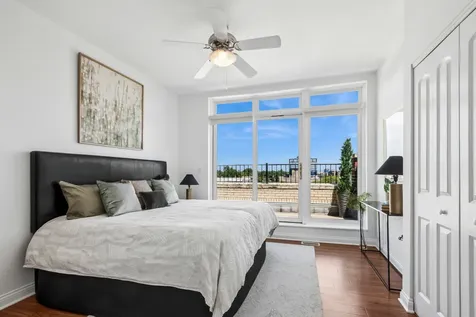 1215 West Gunnison Street Chicago IL 60640