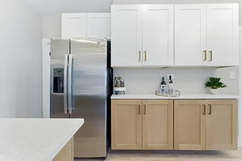 8934 South Euclid Avenue Chicago IL 60617