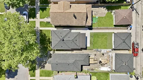8934 South Euclid Avenue Chicago IL 60617