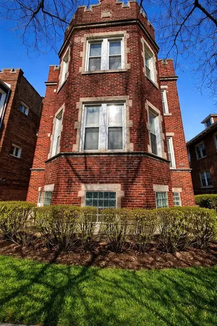 1740 West Garfield Boulevard Chicago IL 60609