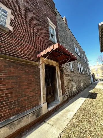 1740 West Garfield Boulevard Chicago IL 60609