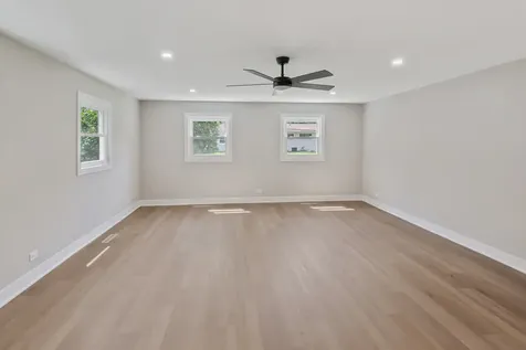 310 Rosewood Avenue Buffalo Grove IL 60089