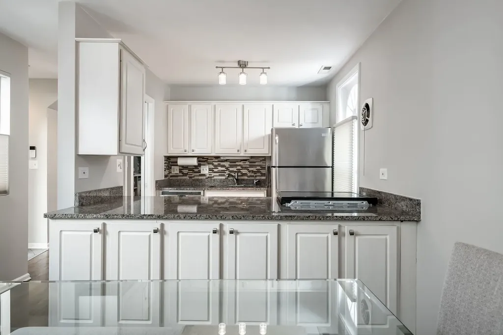 1839 North Bissell Street Chicago IL 60614