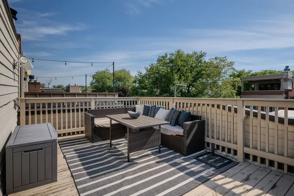 1839 North Bissell Street Chicago IL 60614