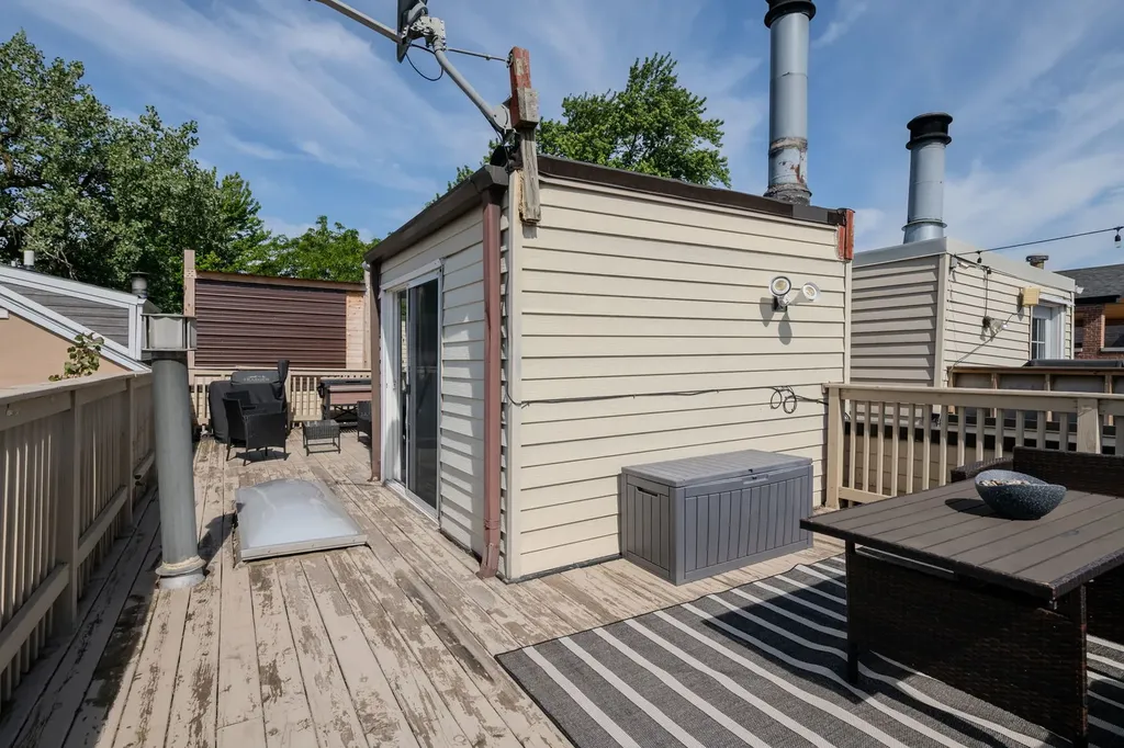 1839 North Bissell Street Chicago IL 60614