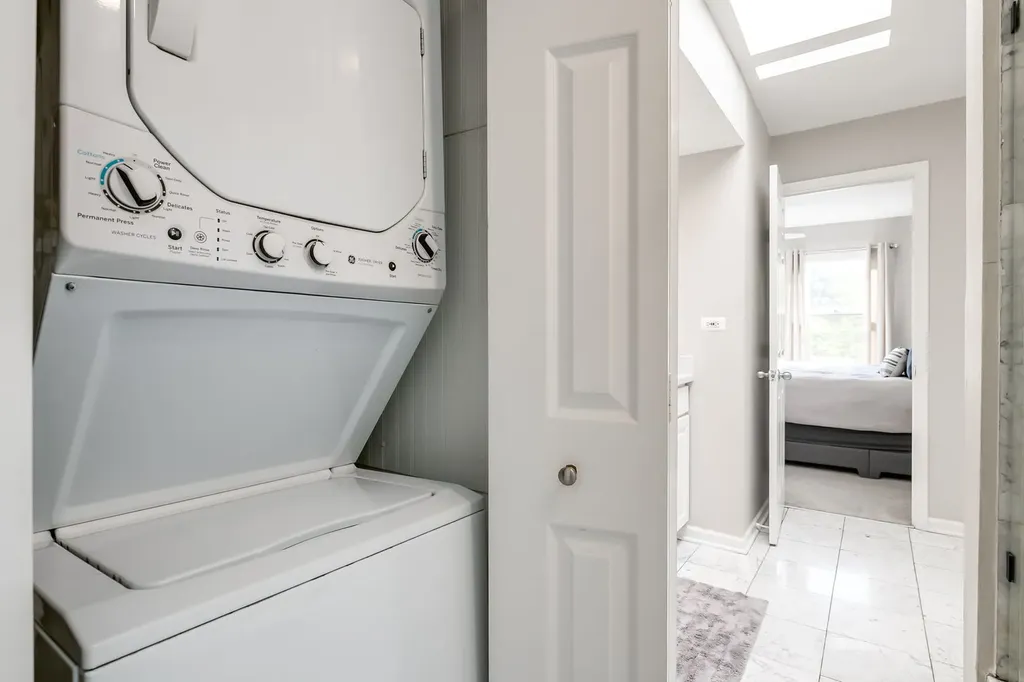 1839 North Bissell Street Chicago IL 60614