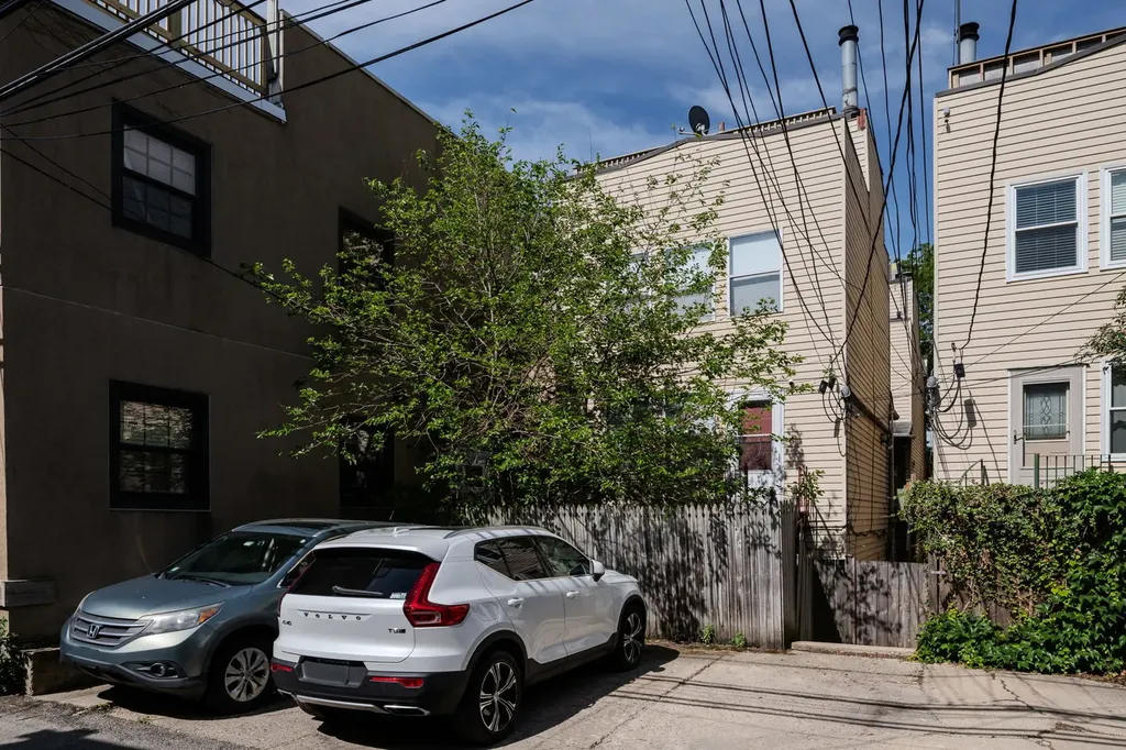 1839 North Bissell Street Chicago IL 60614