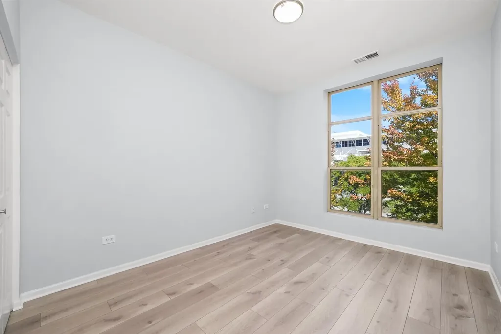 317 East 25th Street Chicago IL 60616