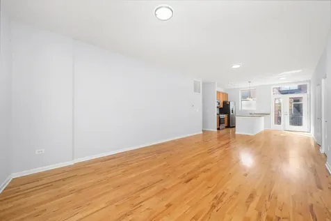 317 East 25th Street Chicago IL 60616