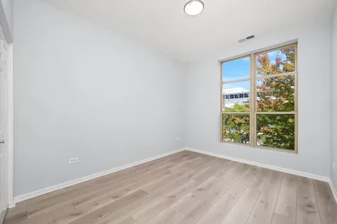 317 East 25th Street Chicago IL 60616