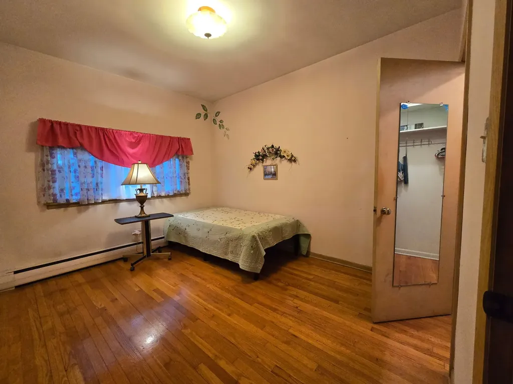 5516 North Natchez Avenue Chicago IL 60656