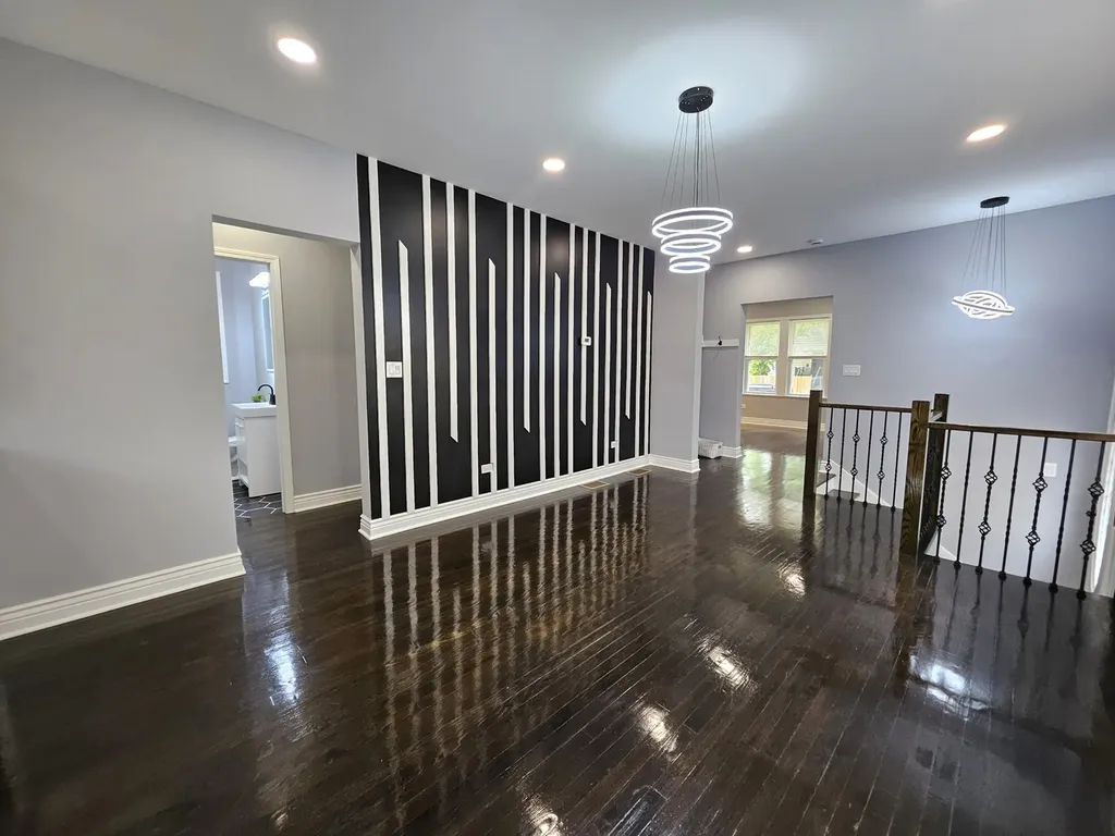 8819 South Carpenter Street Chicago IL 60620