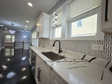 8819 South Carpenter Street Chicago IL 60620