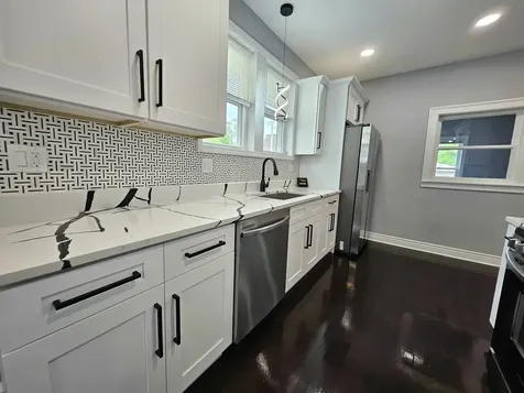 8819 South Carpenter Street Chicago IL 60620