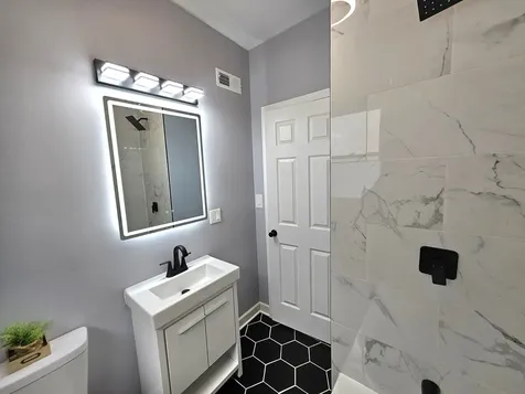 8819 South Carpenter Street Chicago IL 60620