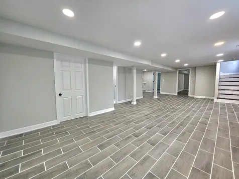 8819 South Carpenter Street Chicago IL 60620
