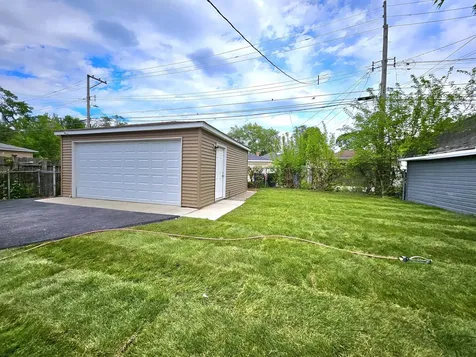 8819 South Carpenter Street Chicago IL 60620