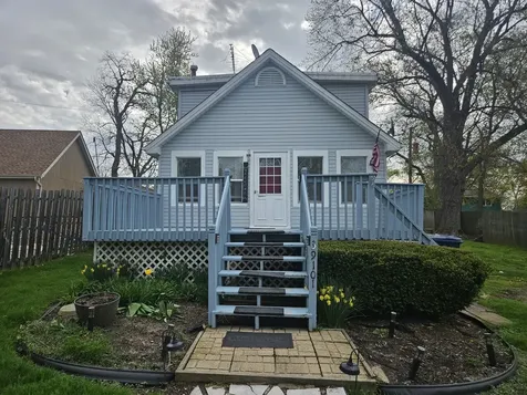 39101 North Walnut Street Lake Villa IL 60046