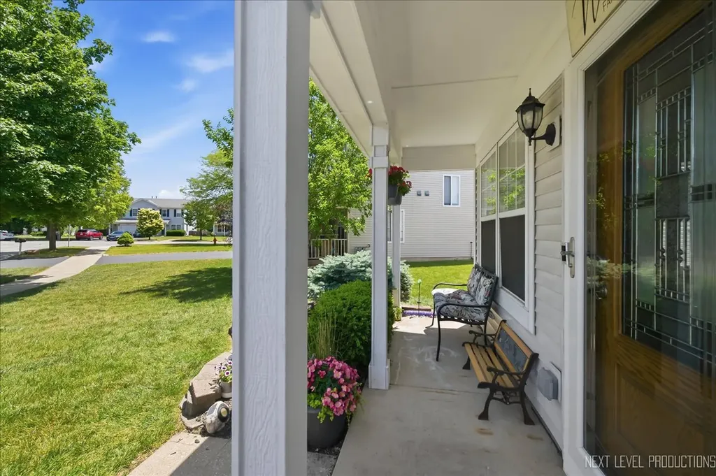 2810 Ledgestone Court Naperville IL 60564