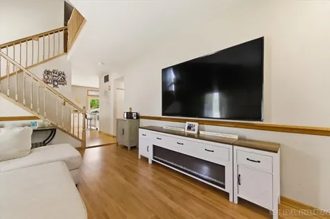 2810 Ledgestone Court Naperville IL 60564