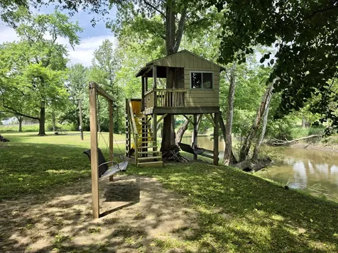2883 East Twp Rd 407 Road Iroquois IL 60945