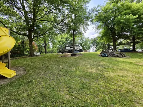 2883 East Twp Rd 407 Road Iroquois IL 60945