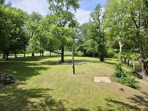 2883 East Twp Rd 407 Road Iroquois IL 60945
