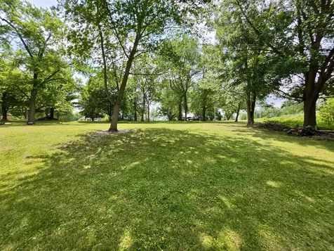 2883 East Twp Rd 407 Road Iroquois IL 60945